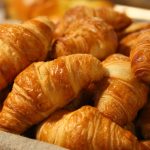 bread, croissant, morning-1284438.jpg